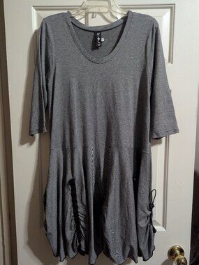 Noblu black and white small dress